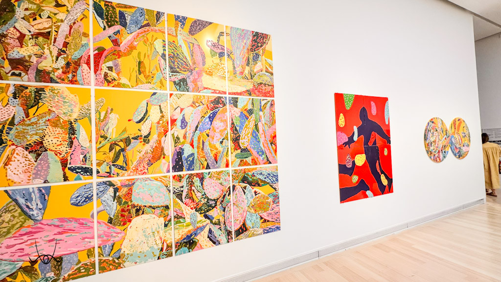 Kortárs művészet és traumaoldás: zacis gyerekek kiállítása a Ludwig Múzeumban